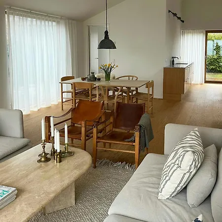 Modern With A View Of Ise Fjord 펜션 *